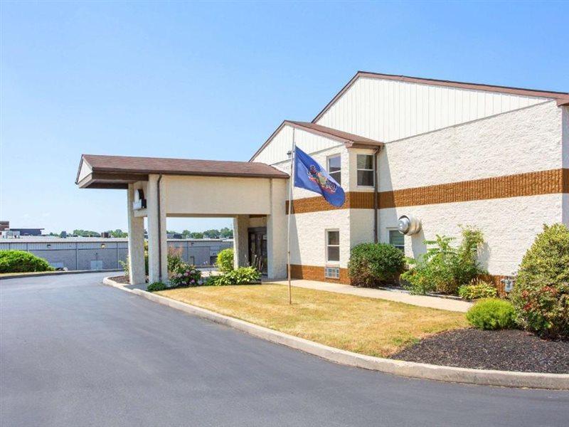 Days Inn By Wyndham Lancaster Pa Dutch Country Ronks Buitenkant foto