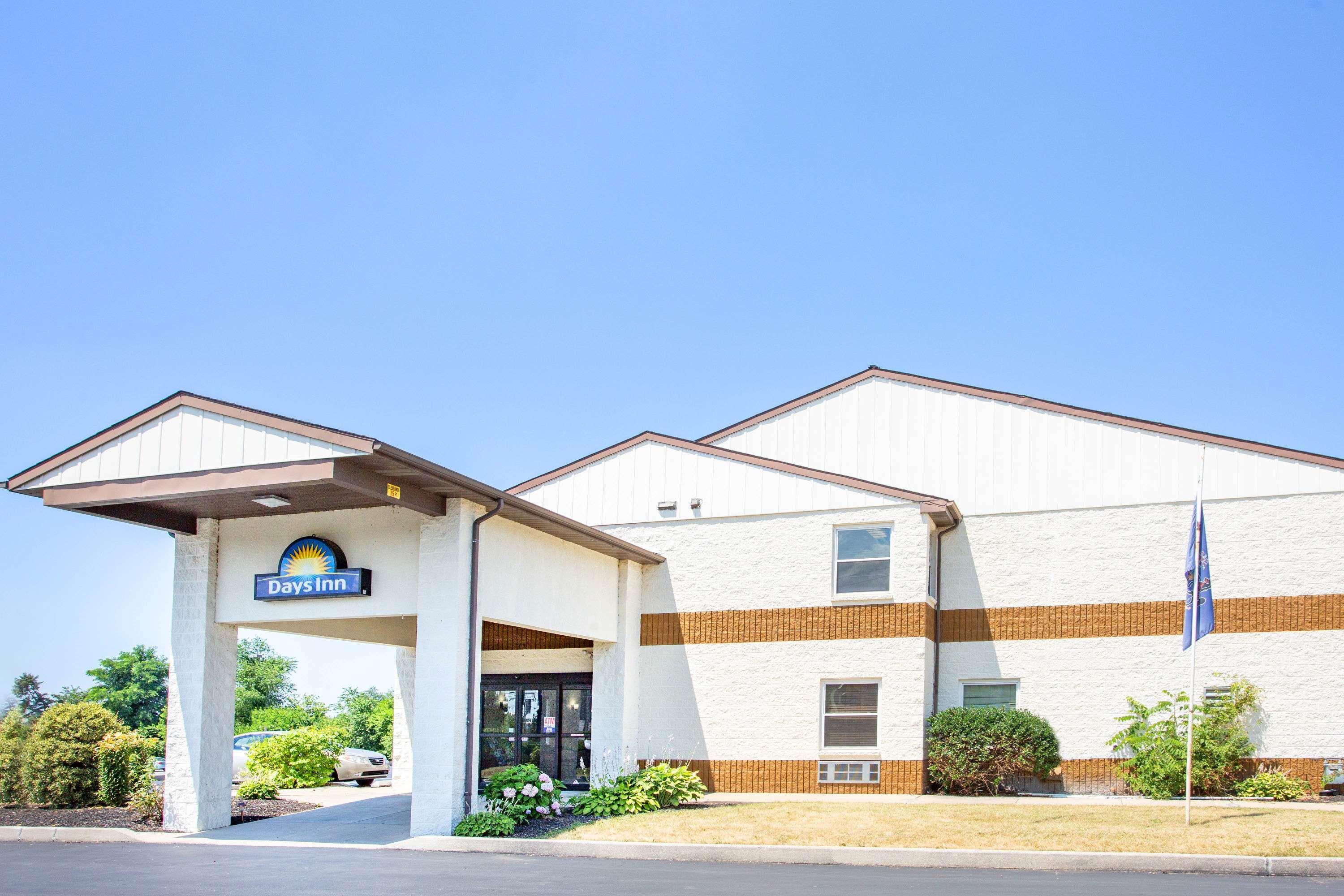 Days Inn By Wyndham Lancaster Pa Dutch Country Ronks Buitenkant foto