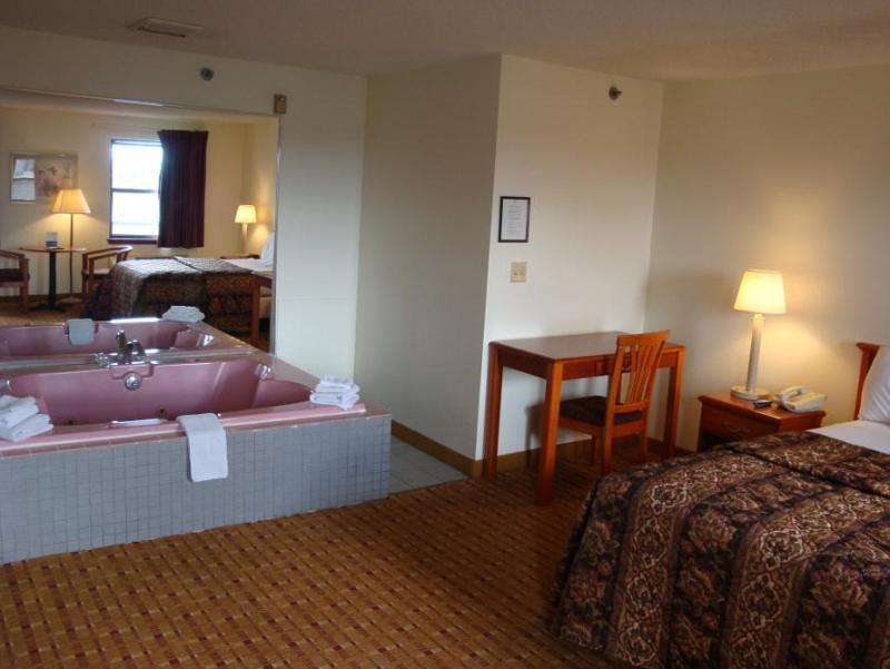 Days Inn By Wyndham Lancaster Pa Dutch Country Ronks Buitenkant foto